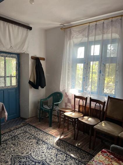 Casă cu 3 camere cu Teren 4000 Mp în Beștepe