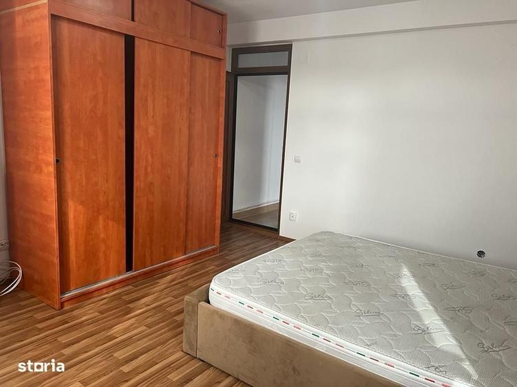 Apartament cu 3 camere în Micro 3