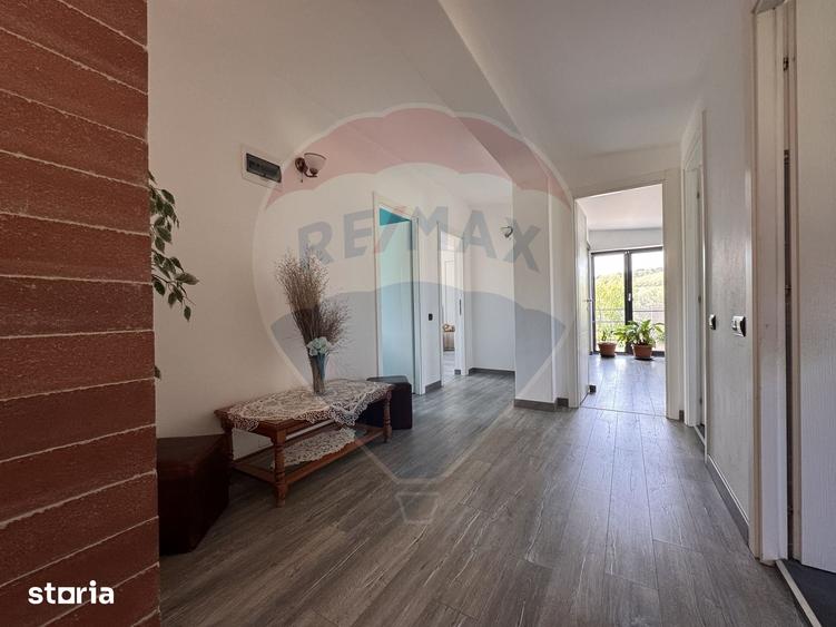 Casă cu Teren 1101 Mp în Baciu