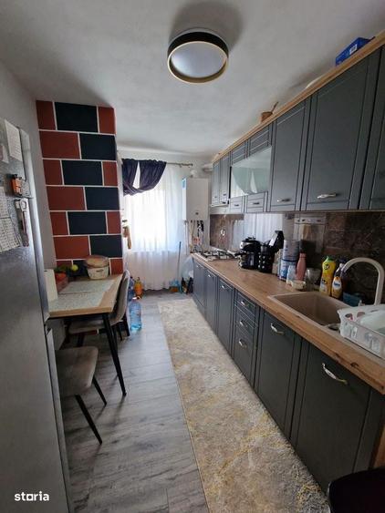 De vanzare apartament cu 3 camere, pret 59.900 euro - 2