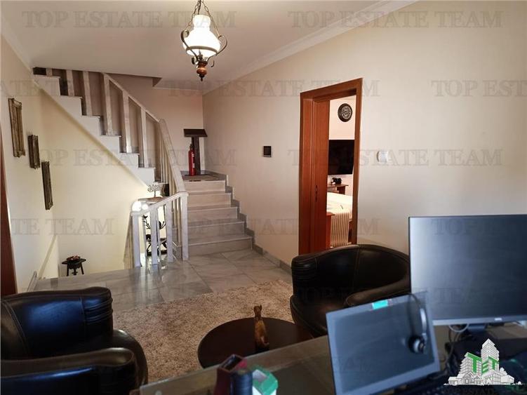 Casă individuală cu 5 camere cu Canalizare în Dămăroaia
