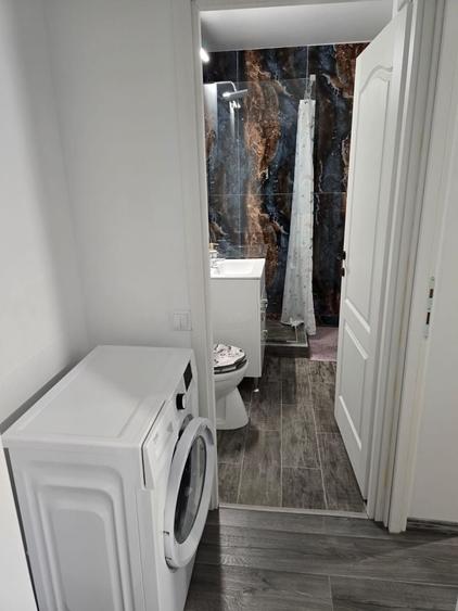 Garsonieră decomandată în Central