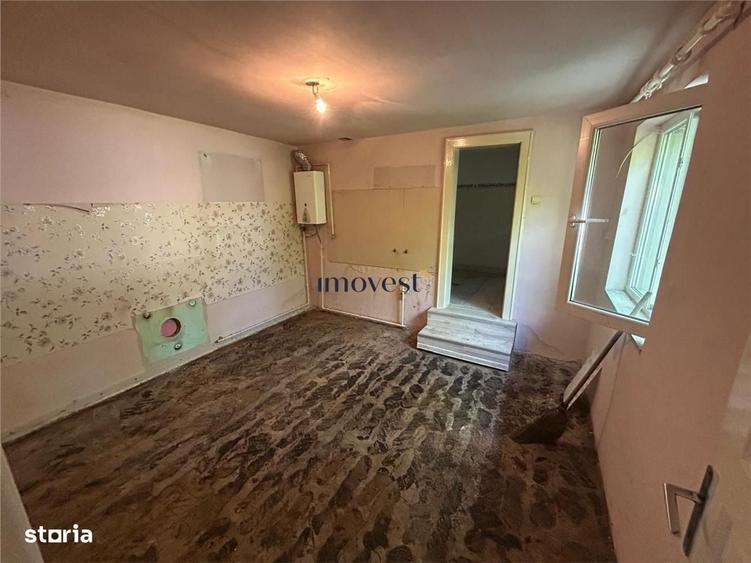 Casă cu 4 camere în Solidarității