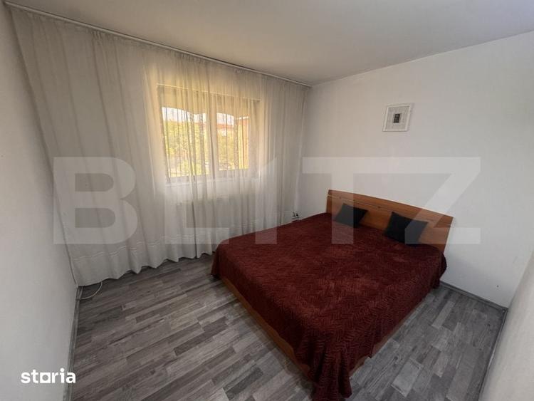 Apartament cu 3 camere în Craiovița Nouă