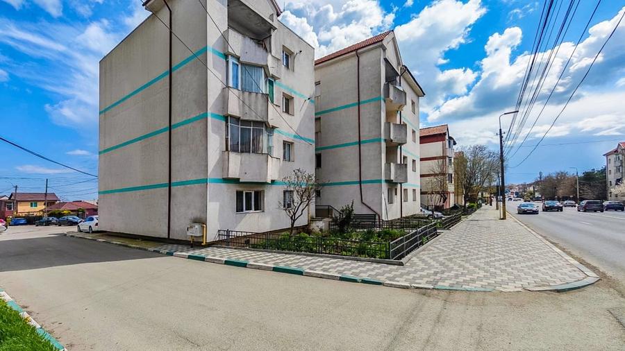 Apartament cu 3 camere decomandat, mobilat în Agigea