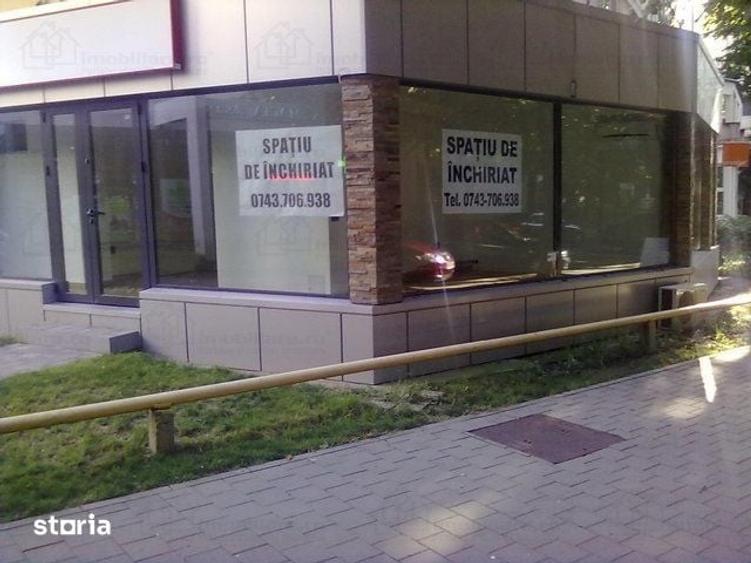 Spațiu comercial, de 40 mp, în Progresul
