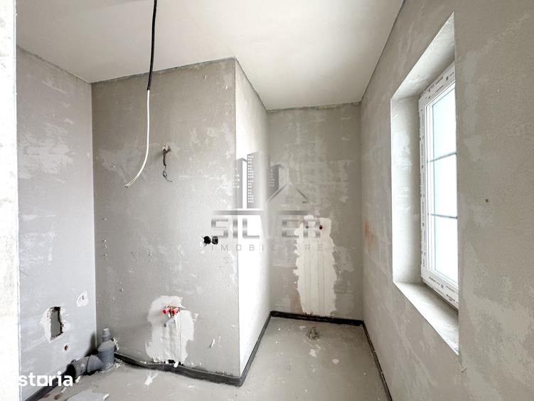 Casă cu 4 camere cu Teren 500 Mp în Chinteni