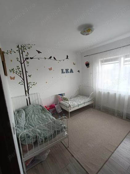 Apartament cu 4 camere decomandat în Central