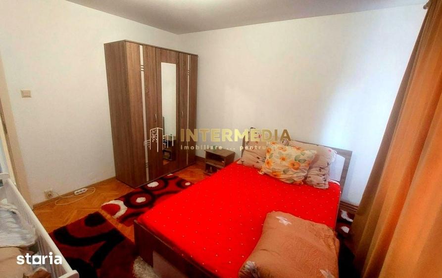 Apartament cu 2 camere decomandat în Ampoi 3