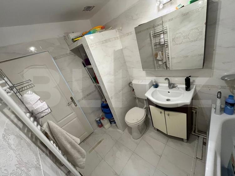 Apartament de vanzare, cu 2 camere, 54 mp, zona Micro 11 - 6