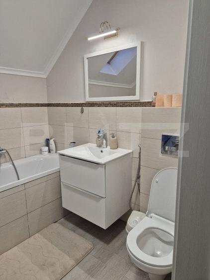 Casă individuală cu 6 camere cu Canalizare în Unirii