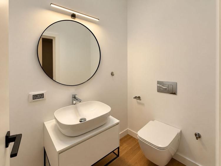 Apartament cu 4 camere, mobilat în Pipera