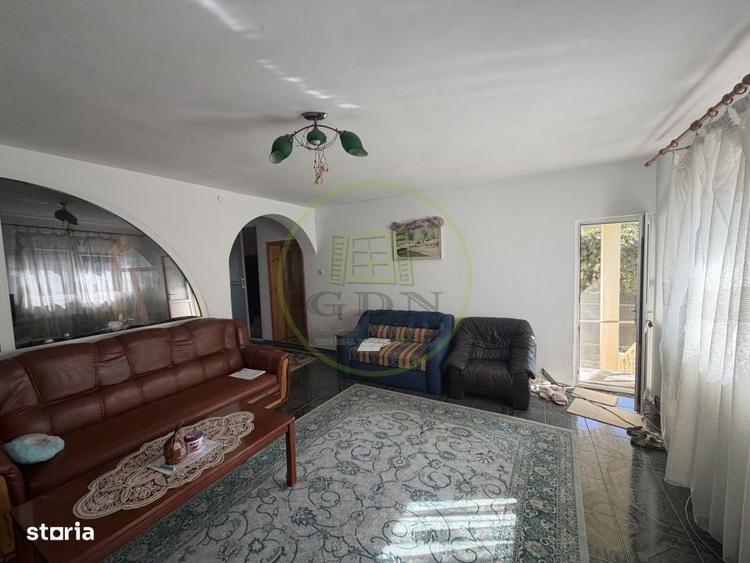 Casă cu 4 camere cu Teren 372 Mp în Bariera Vâlcii