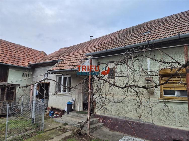 Casă individuală cu 5 camere cu Canalizare în Bărăbanț