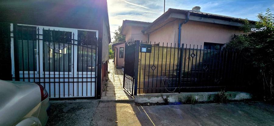 Casă individuală cu 4 camere cu Canalizare în Tărtășești