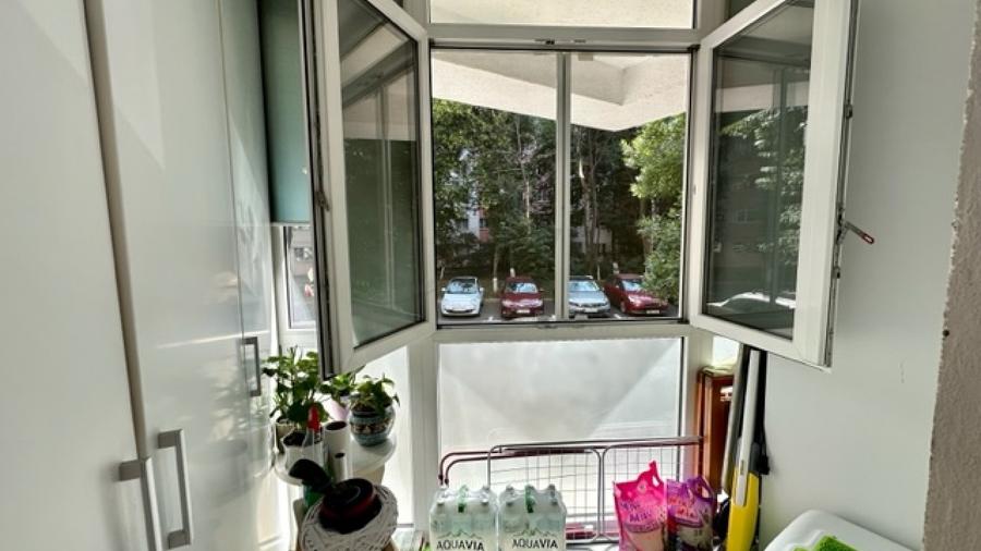 Apartament cu 2 camere semidecomandat, mobilat în Giurgiului