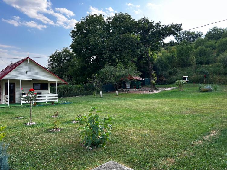 Casă individuală cu 5 camere cu Teren 1716 Mp în Gâlmeia
