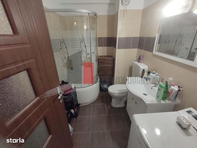 Garsonieră decomandată, mobilată în Metalurgiei