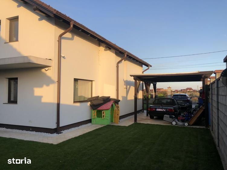 Casă cu 5 camere cu Teren 420 Mp în Vladimirescu