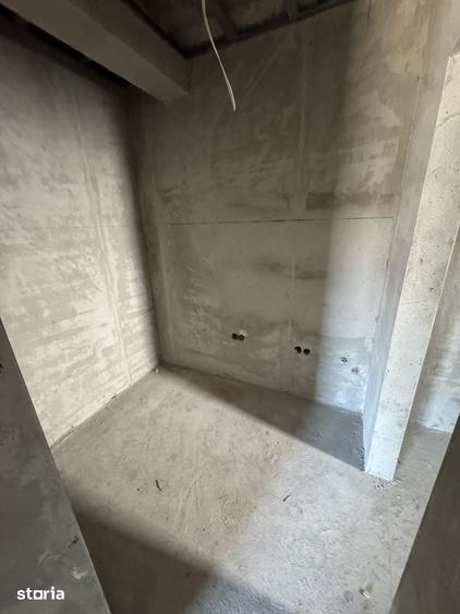 Apartament cu 2 camere în Micro 17