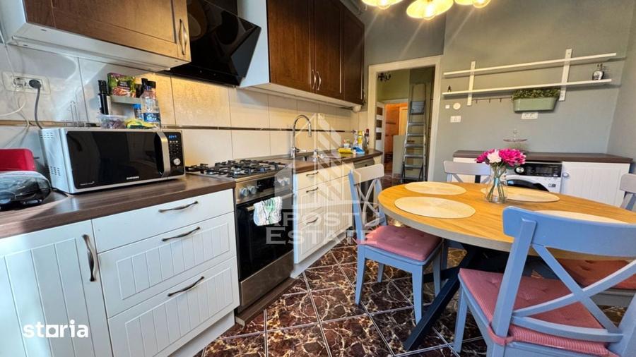Apartament cu 4 camere decomandat în Șagului