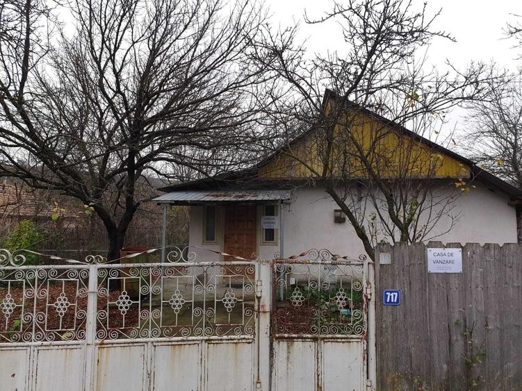 Casă cu 3 camere în Buhăiești