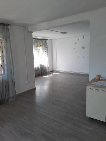 Casă cu Teren 250 Mp în Central