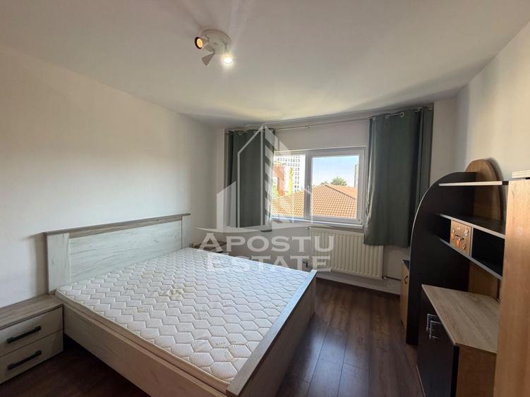 Apartament cu 3 camere decomandat în Aradului
