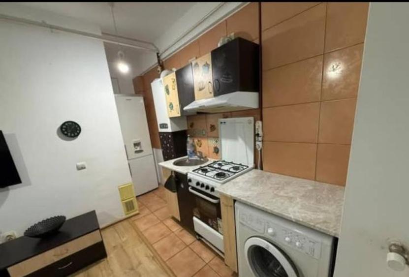 Garsonieră semidecomandată, mobilată în Metalurgiei