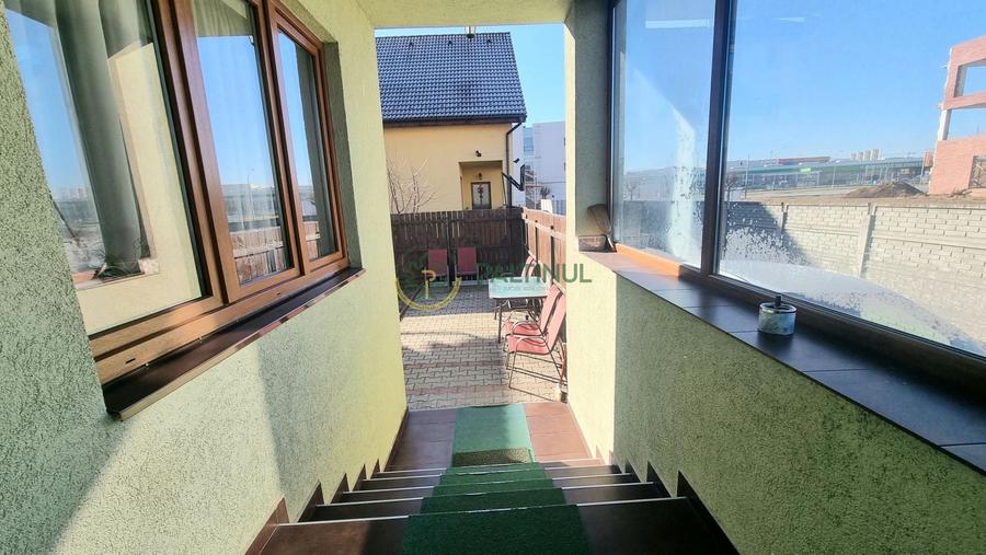Casă individuală cu 4 camere cu Canalizare în Șelimbăr