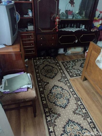 Casă cu 2 camere cu Teren 1000 Mp în Podenii Noi