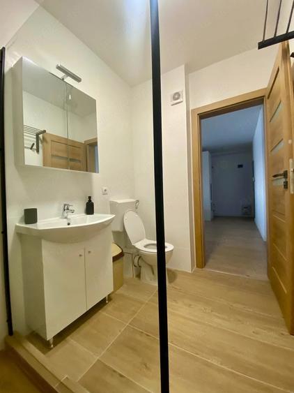 Apartament cu 2 camere semidecomandat în Florești