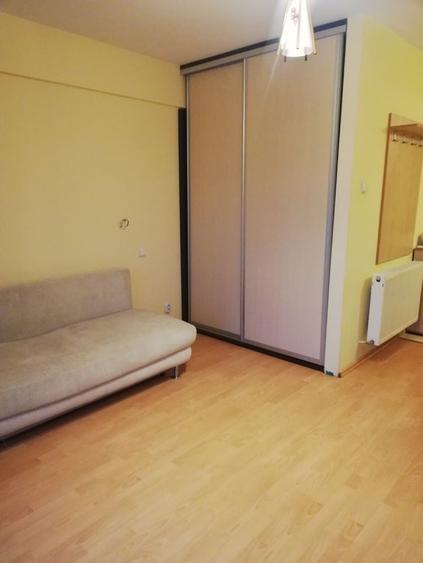 Garsonieră decomandată în Exterior Vest