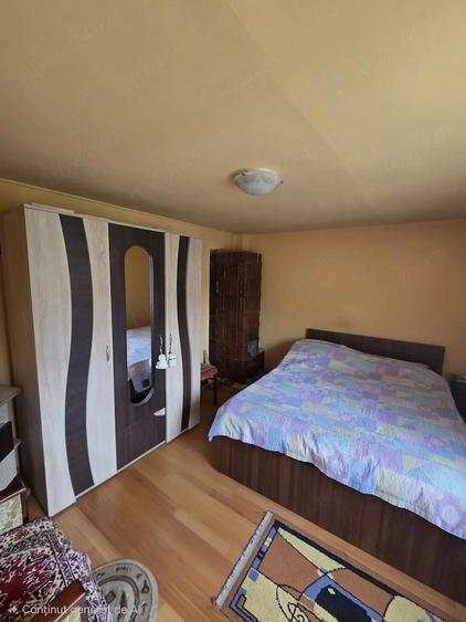 Casă cu 3 camere cu Teren 400 Mp în Central