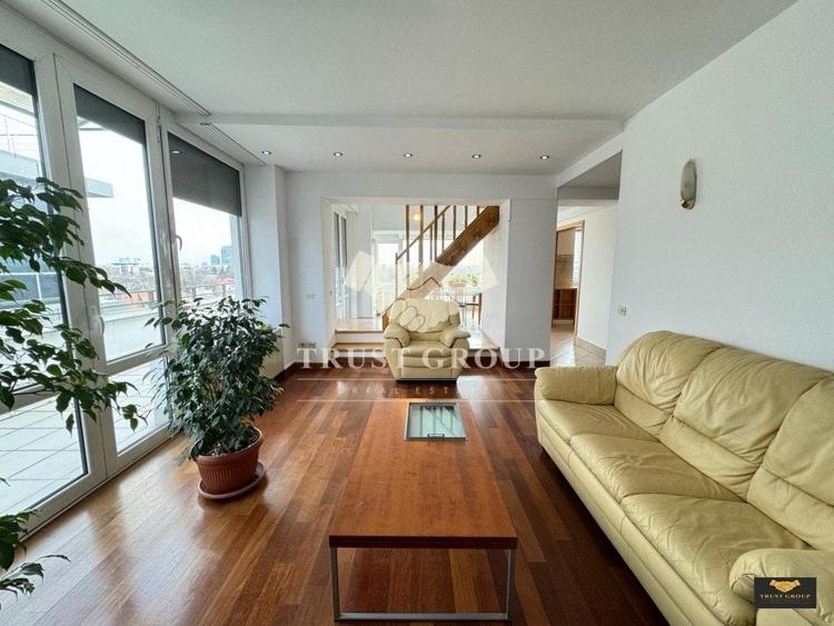 Penthouse cu 3 camere decomandat, mobilat în Clucerului