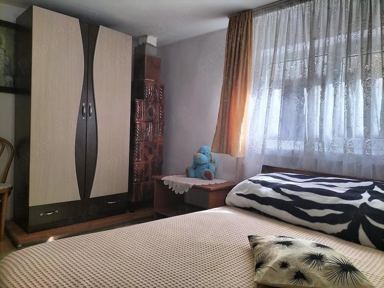 Casă cu 5 camere cu Teren 1000 Mp în Central