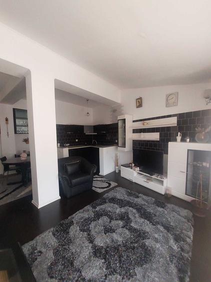 Apartament cu 4 camere decomandat în Ultracentral