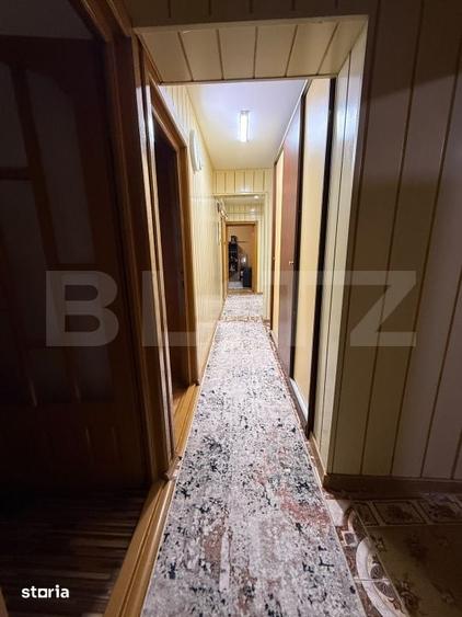 Apartament cu 4 camere în Micro 13