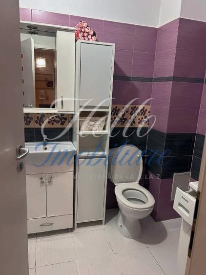 Apartament cu 3 camere semidecomandat în Florești