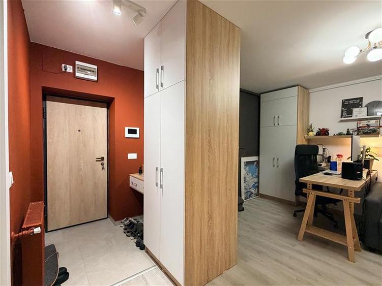Apartament cu 2 camere semidecomandat, mobilat în Theodor Pallady