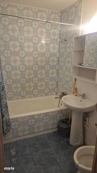 Apartament cu 2 camere semidecomandat în Giulești