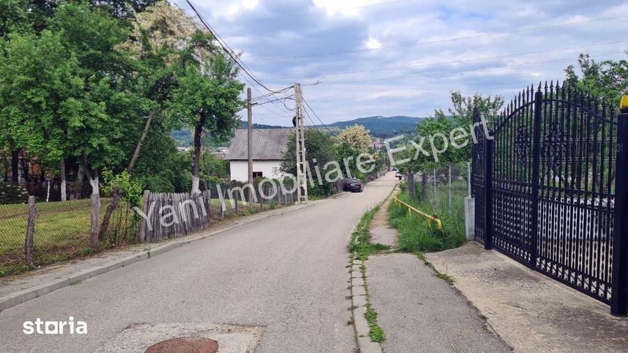 Teren de 2611 mp, în Curtea de Argeș