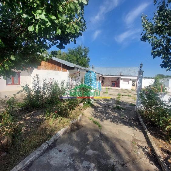 Spațiu comercial, de 800 mp, în Est