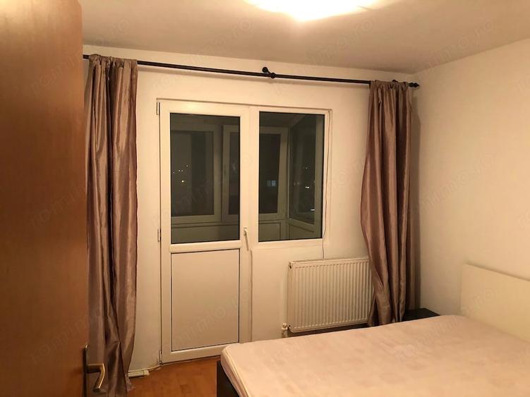 Apartament cu 4 camere semidecomandat în Ferentari
