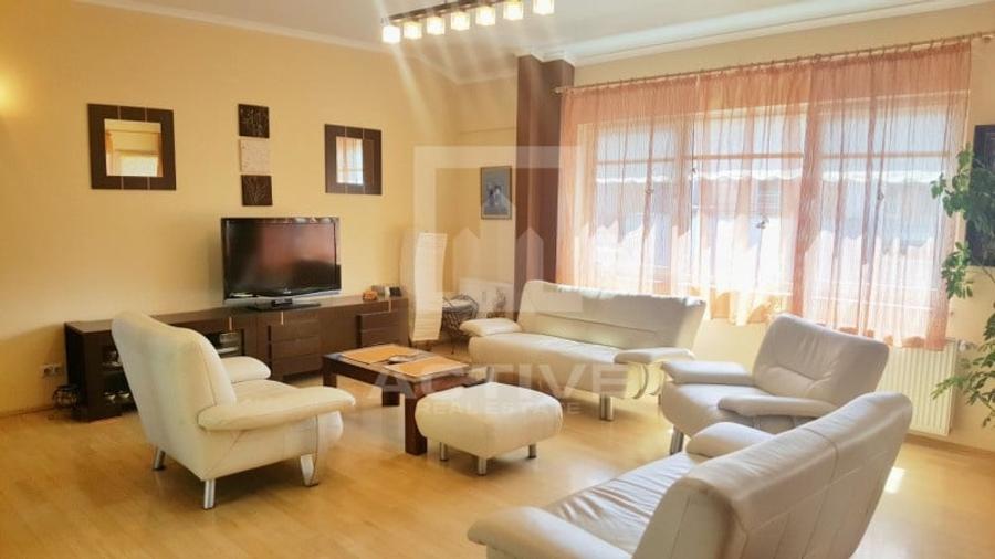 Apartament  4 camere -terase generoase -Zona  regionala cfr - 1