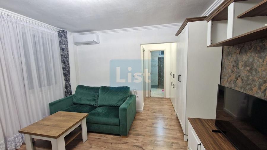 Apartament cu 2 camere semidecomandat, mobilat în Central
