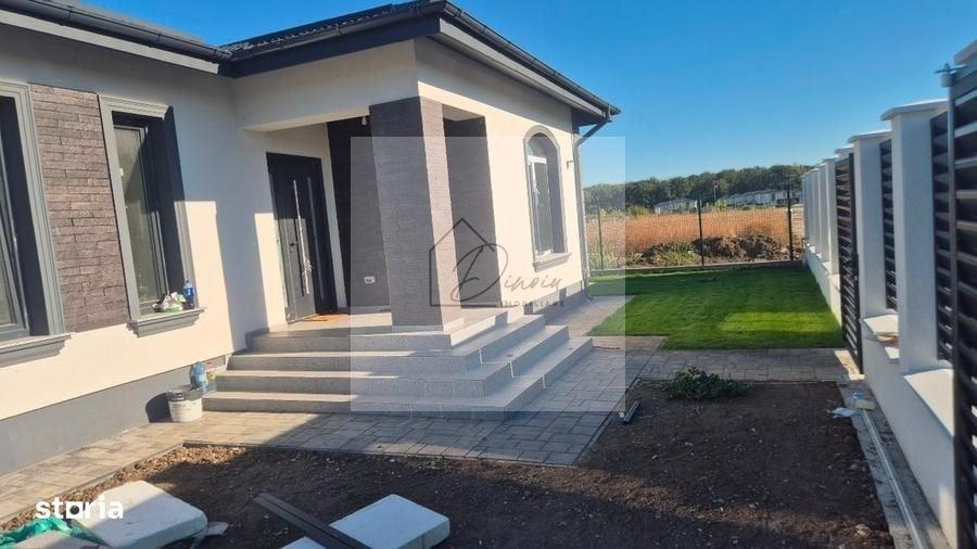 Casă cu 4 camere în Gulia