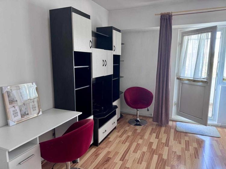 Garsonieră decomandată în Gară