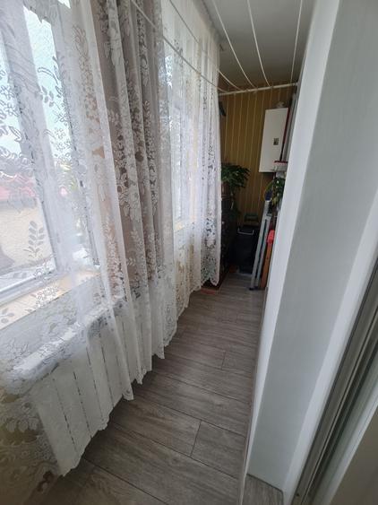 Vind 4camere decomandat etaj 1 anghel salygni - 4
