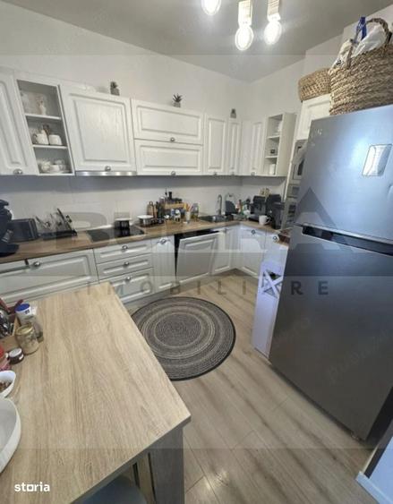 Apartament cu 4 camere în Plopilor
